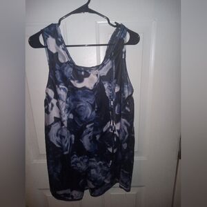3/$10 Simply Vera Vera Wang Women's 100% Polyester Dressy Tank Floral XL